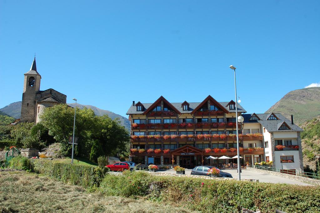 Hotel La Morera Valencia D'Aneu Eksteriør billede