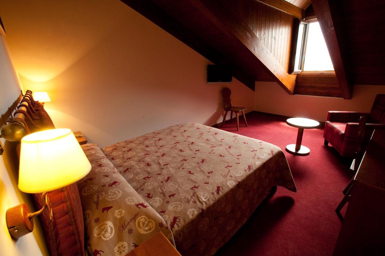 Hotel La Morera Valencia D'Aneu Eksteriør billede